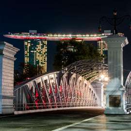 Cruzeiro fluvial noturno guiado com Garden Rhapsody e Spectra
