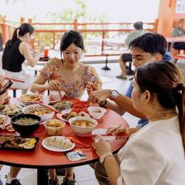 Singapura: comida de rua autêntica e passeio pelo Hawker Centre