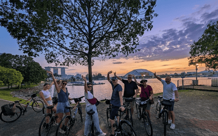 Singapura: passeio de bicicleta ao pôr do sol com experiência gastronómica Hawker