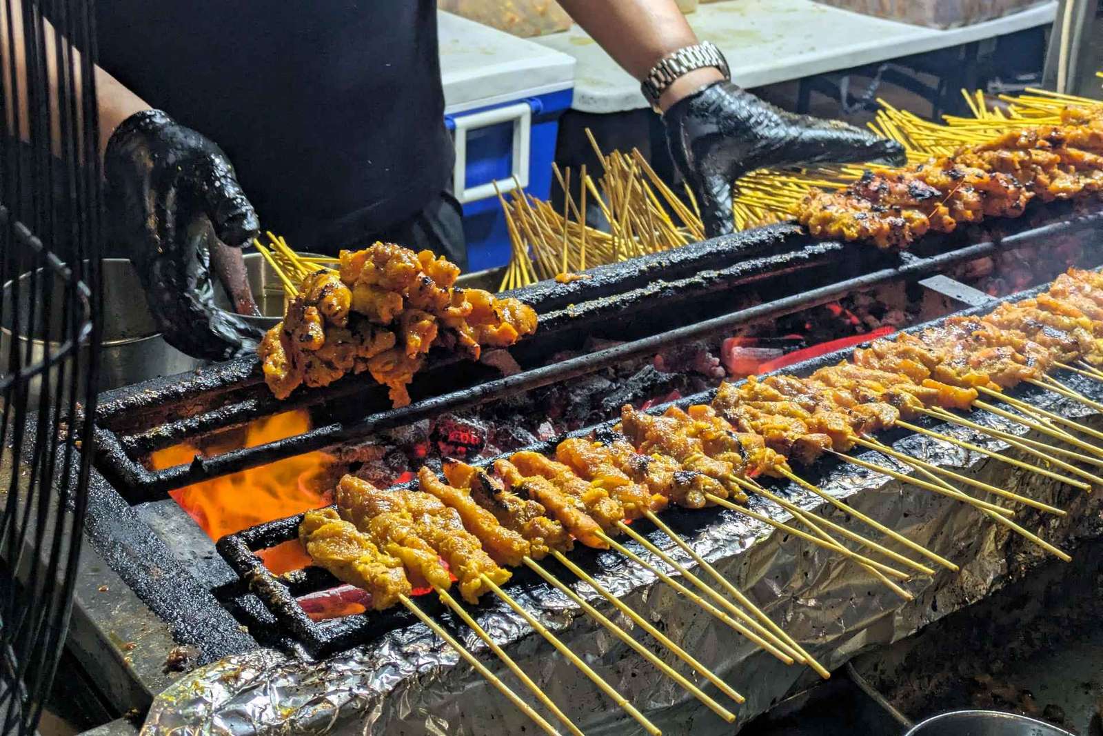 Excursão de comida de rua de Singapura com um ex-chef (mais de 12 degustações)