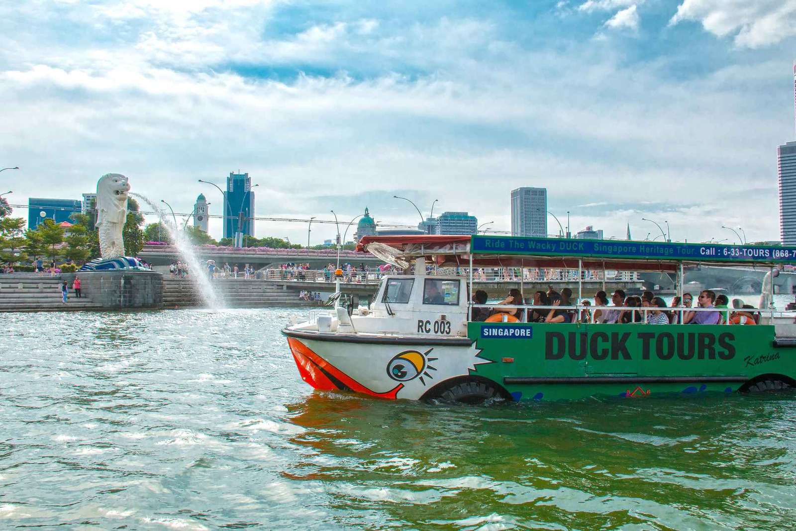Singapura: Tour guiado na cidade num barco anfíbio