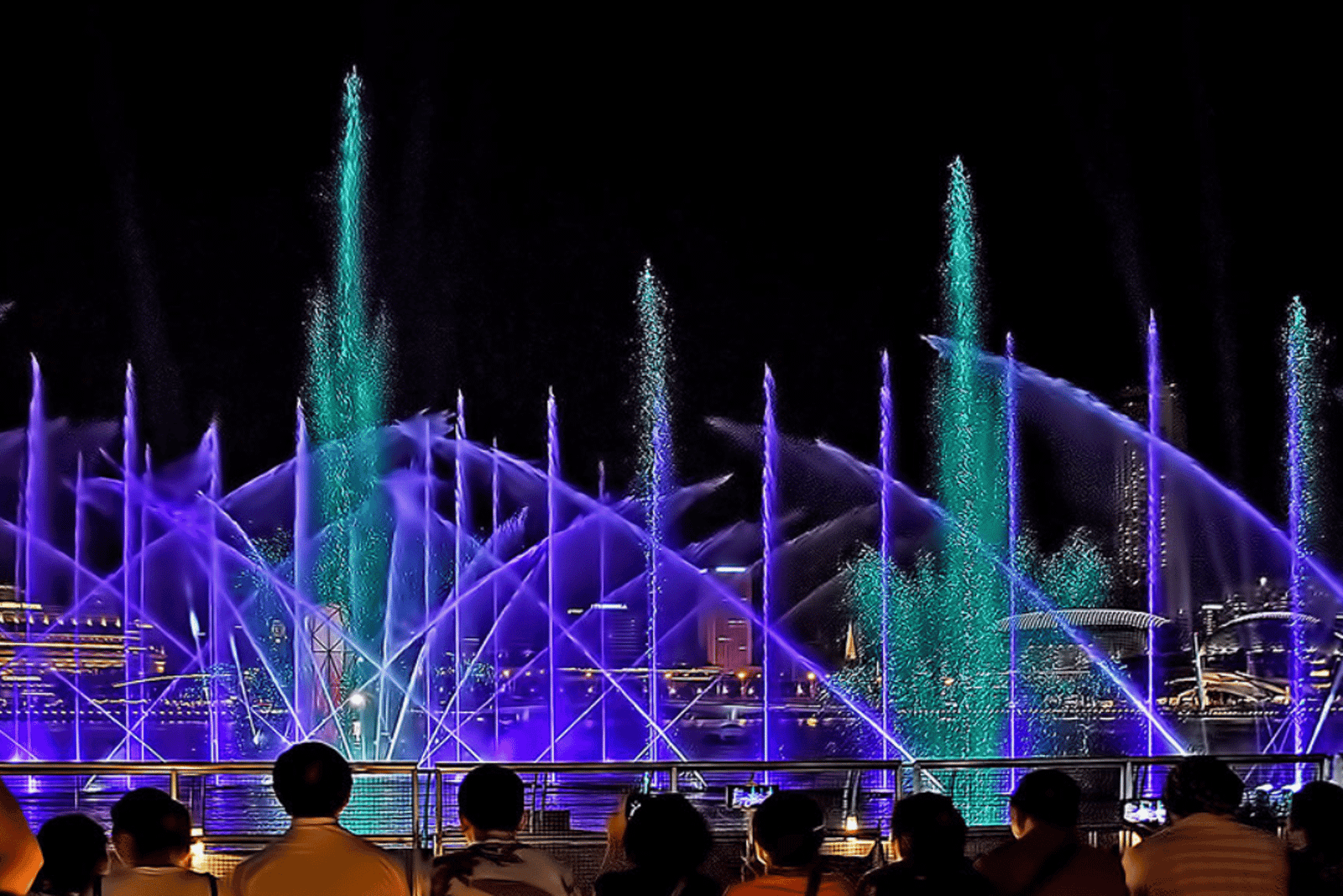 Singapura: Passeio ao crepúsculo com cruzeiro guiado e espectáculos de luz