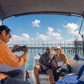 Cingapura: passeio de barco guiado e visita à fazenda de peixes Kelong