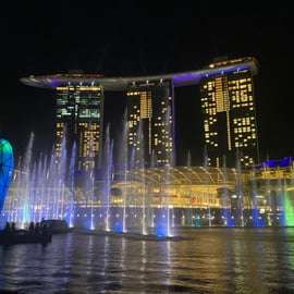 Passeio turístico privado Marina Bay Sands + Cruzeiro no rio (Max6)