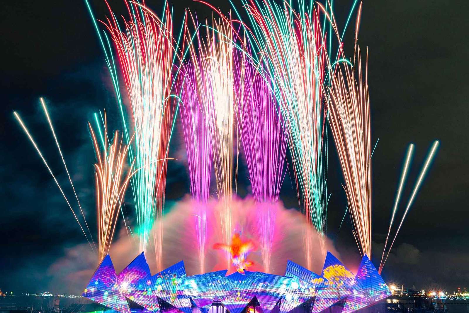 Singapura: Tour noturno em Sentosa: teleférico e fogo de artifício