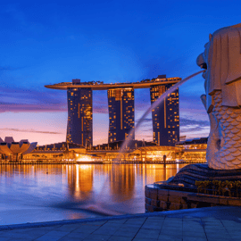 Passeio noturno pela Marina Bay de Singapura com o espetáculo Spectra & Rhapsody